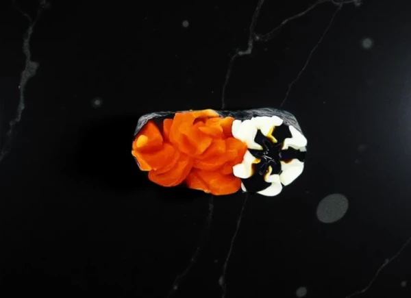 Гункан "Сливочный лосось"