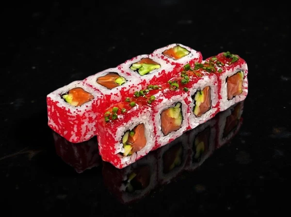 Ролл "Калифорния с форелью"