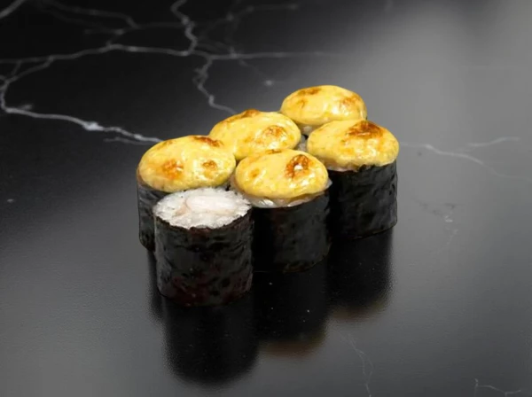 Маки с креветкой запеченный