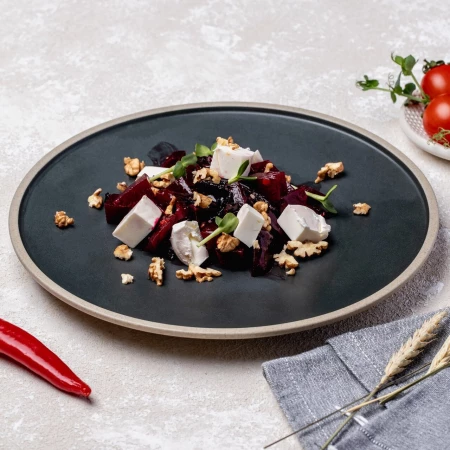 Салат из запеченной свеклы с сыром фета