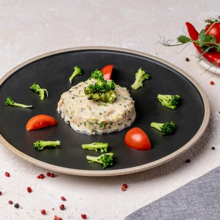 Биточек куриный с брокколи