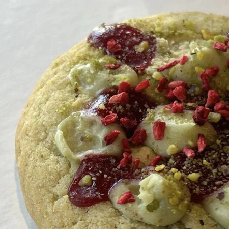  Кукис фисташка-малина