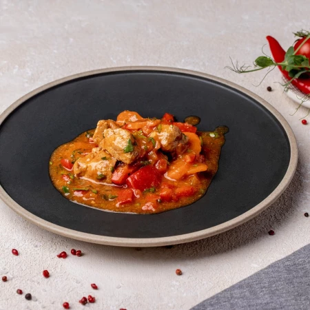 Гуляш из свинины по- венгерски