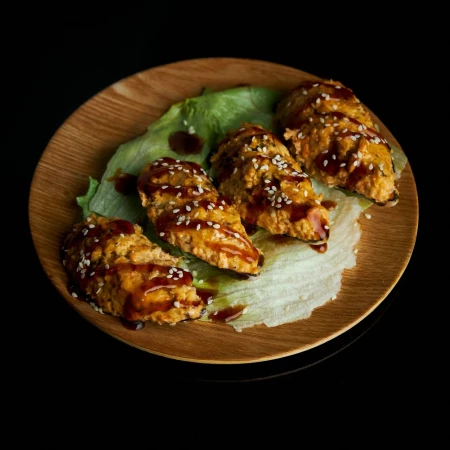 Мидии запеченные с острым соусом