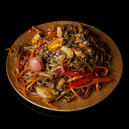 Соба с морепродуктами