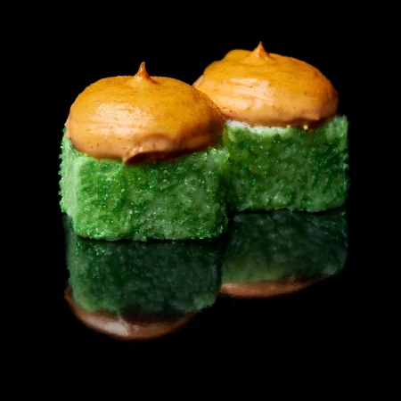 Спайси ролл с лососем