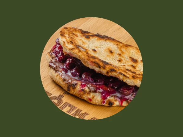 Сэндвич с вишней