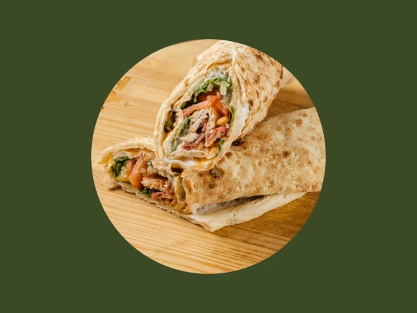 Пицца-ролл с колбасками