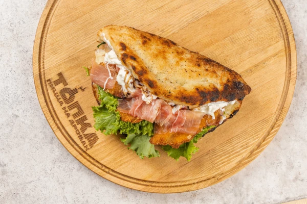 Прошутто Страчатела