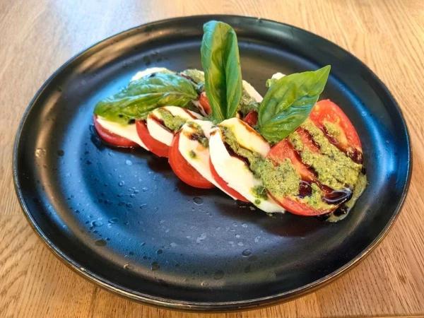 Салат Капрезе