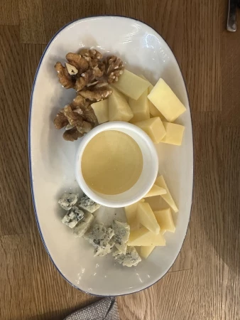 Сырная тарелка