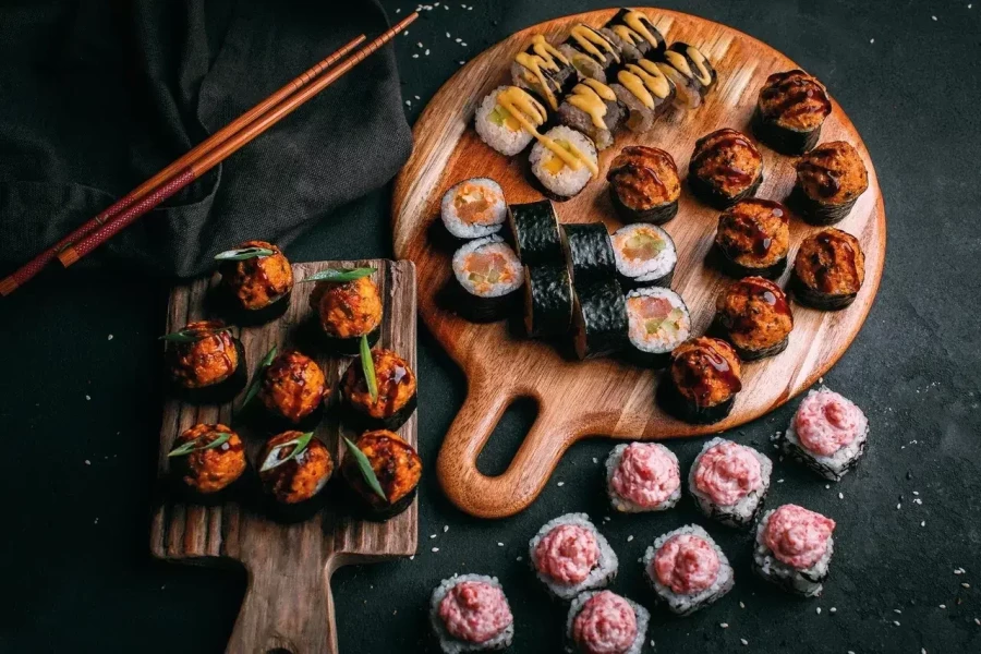 Имудзу. (Сенсей, Сакура, Чик спайси, Бостон, Ика Цезарь