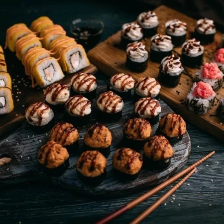 Киото( Бостон, Ощи Ика,Пачи чиз, Сакура, Эби спайси, Ика тамаго)