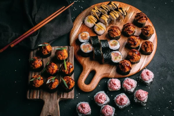 Имудзу. (Сенсей, Сакура, Чик спайси, Бостон, Ика Цезарь