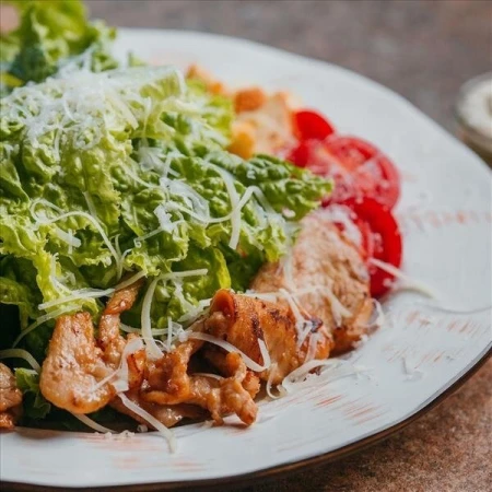 Салат Цезарь  с курицей