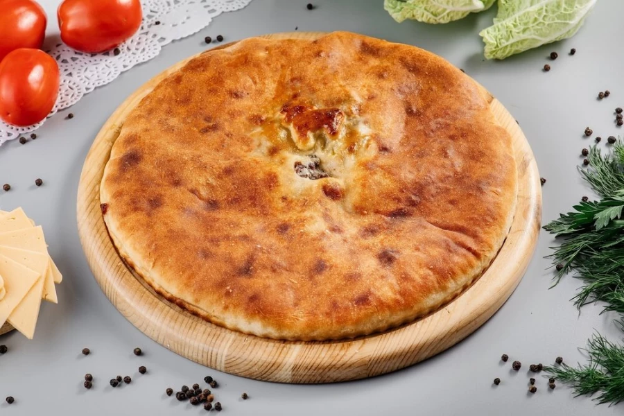 Осетинский пирог с фаршем и сыром