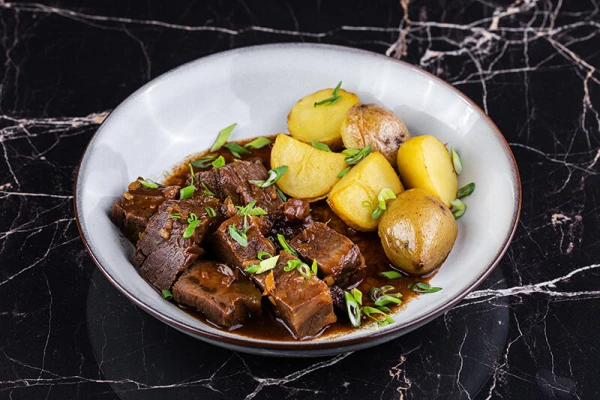 Телячьи щечки 