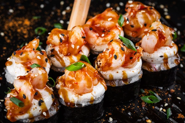 Ролл опалённый Sweet Креветка