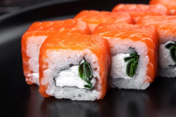 Филадельфия с луком