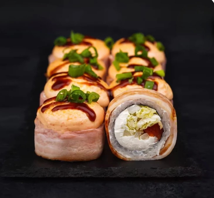 Запечённый ролл Дон бекон