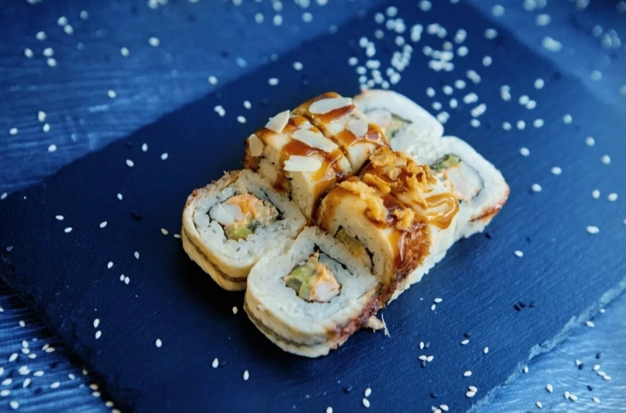 Ролл Такаюки