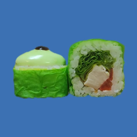 Запечённый ролл Маменори цезарь под соусом васаби