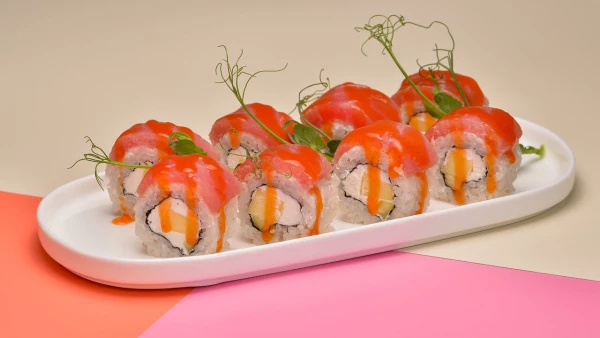 Ролл Филадельфия с тунцом