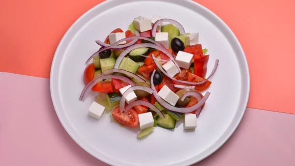 Салат греческий