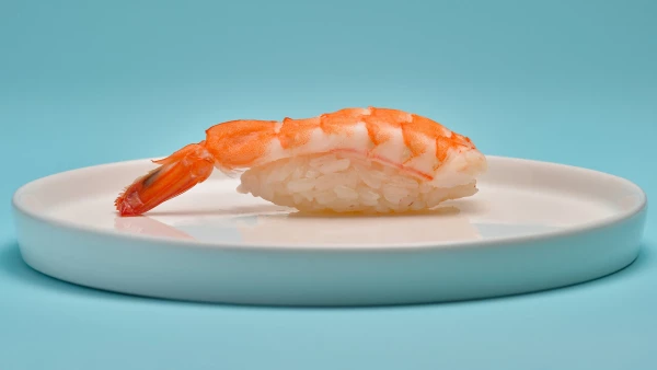 Суши с креветкой