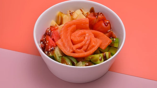 Поке с лососем