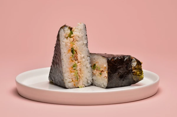 Онигири с курицей