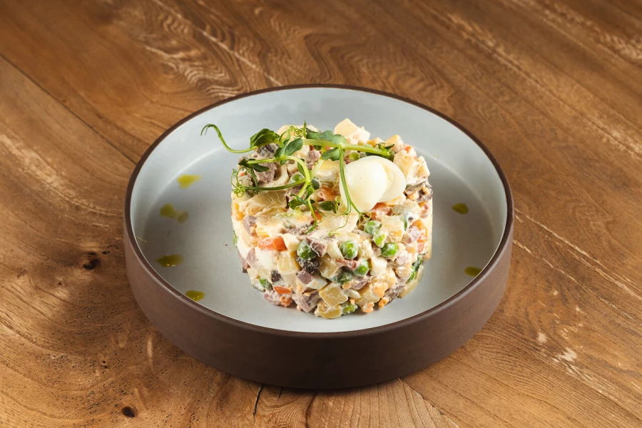 Оливье с говядиной