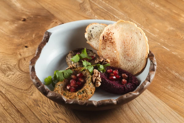 Ассорти пхали