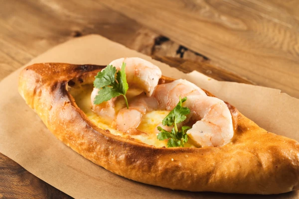 Хачапури с креветками