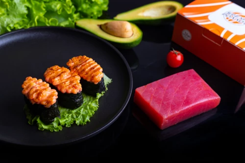 Гункан Тунец спайси