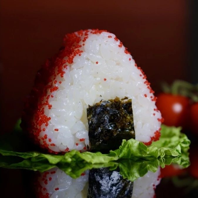 Онигири с креветкой