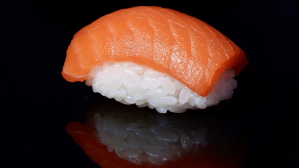 Суши Лосось