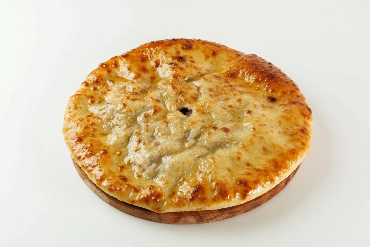 Пирог с мясом и картошкой 600г