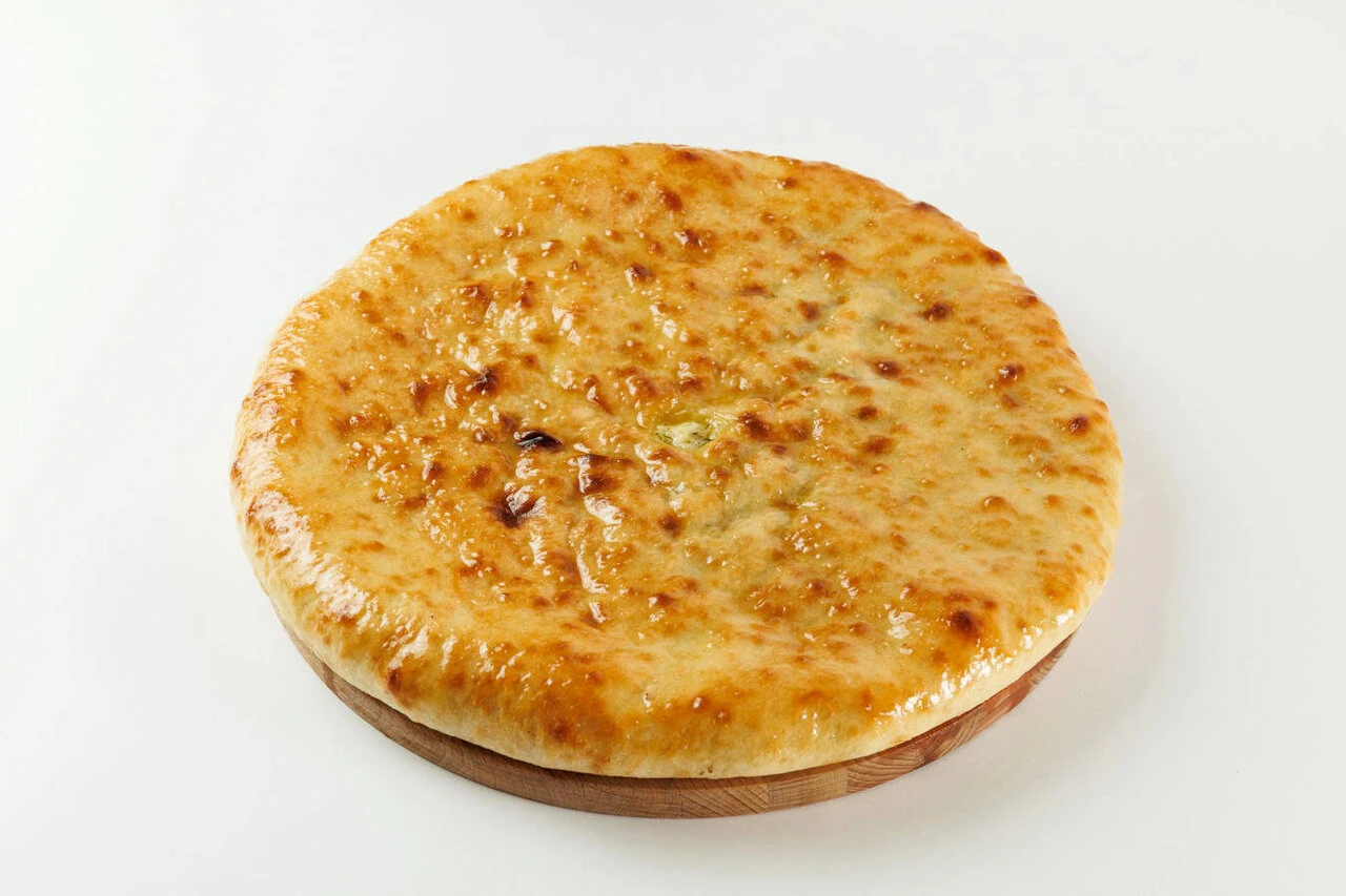 Пирог с сыром и зеленью 600г