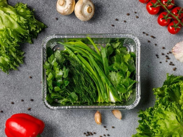 Тарелка зелени