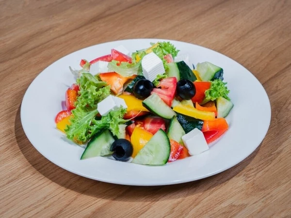 Салат греческий