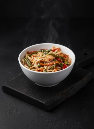 Лапша WOK морепродукты и том-ям