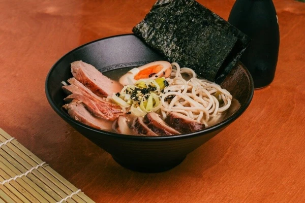 Рамен со свининой