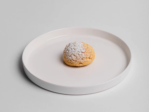 Шу с ванильным кремом 