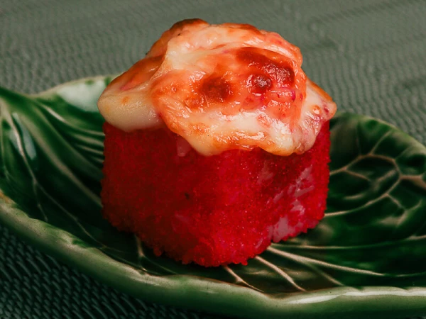 Калифорния запеченая с моцареллой