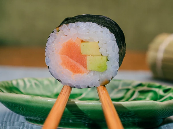 Сяке Авокадо Маки