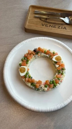 Оливье Лосось