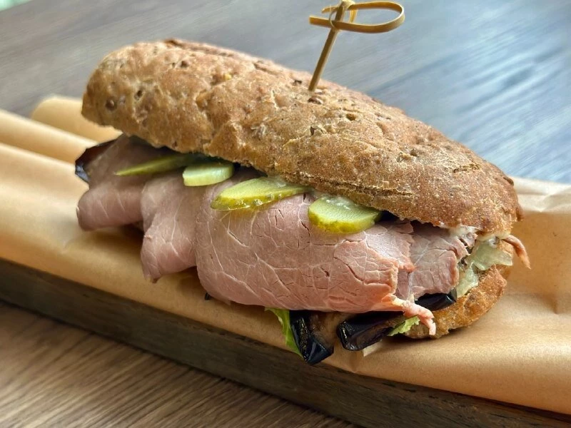 Фитнес-сэндвич с ростбифом