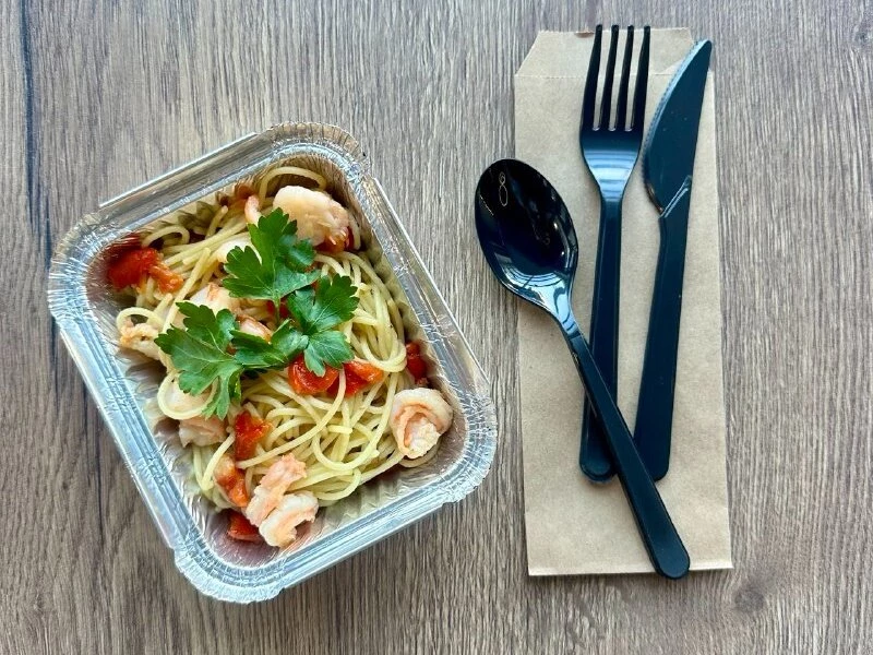 Спагетти с креветкой и сладким перцем