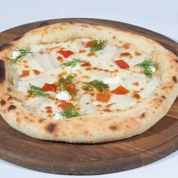 Пицца с курицей и перцем